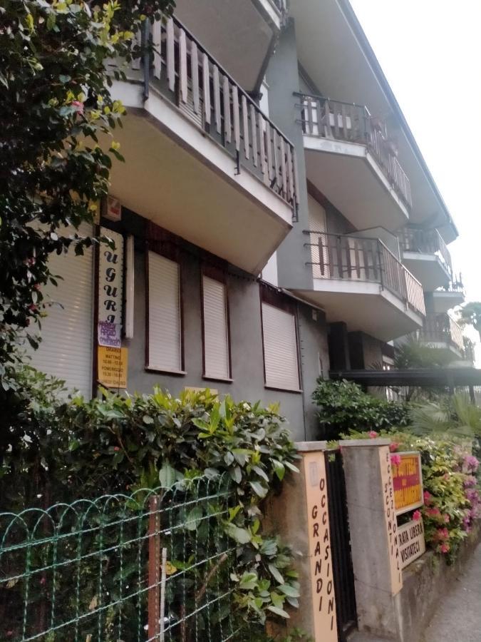Sul Lungo Lago Da Tatiana B&B Dagnente Kültér fotó