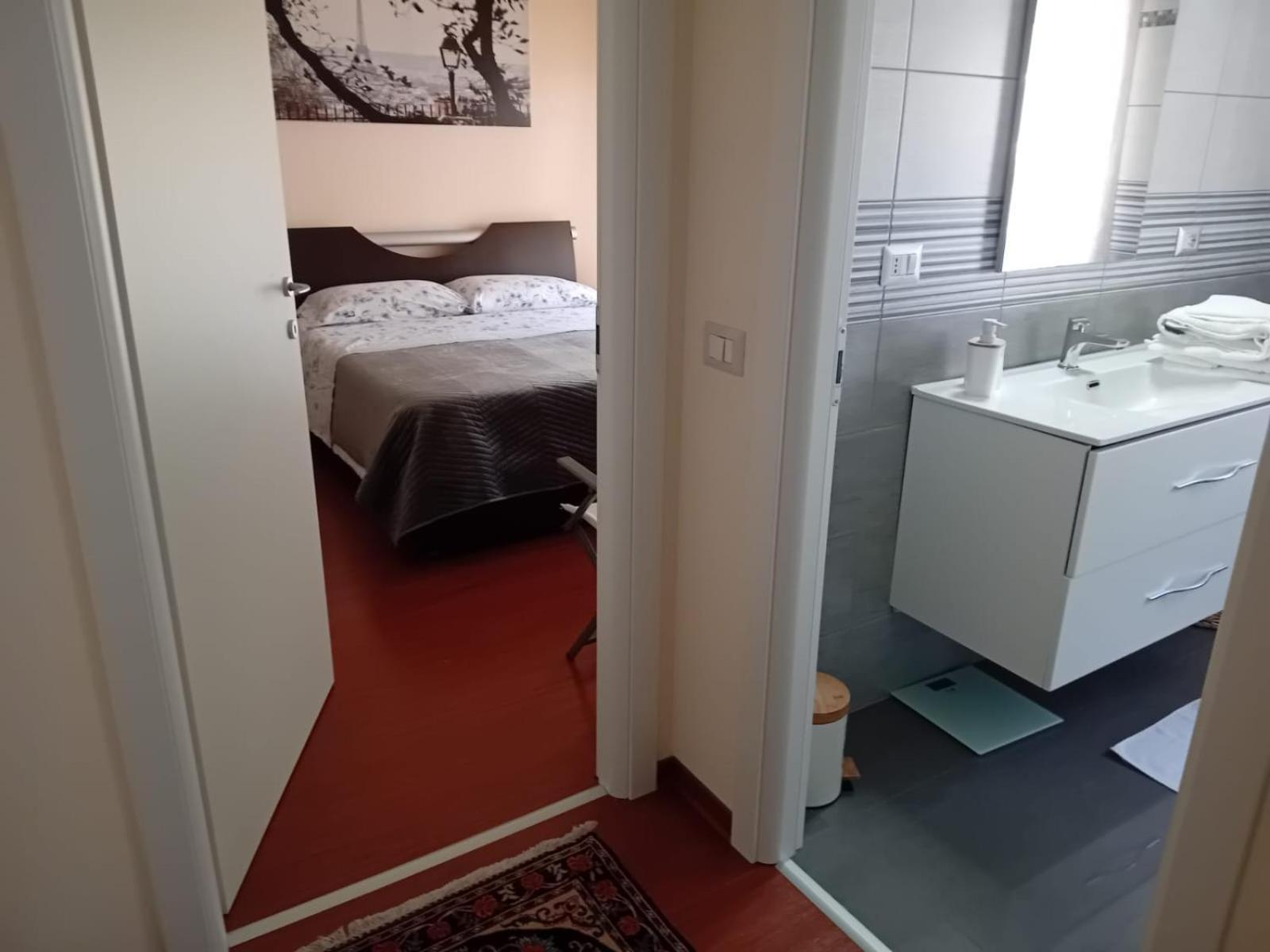 Sul Lungo Lago Da Tatiana B&B Dagnente Kültér fotó