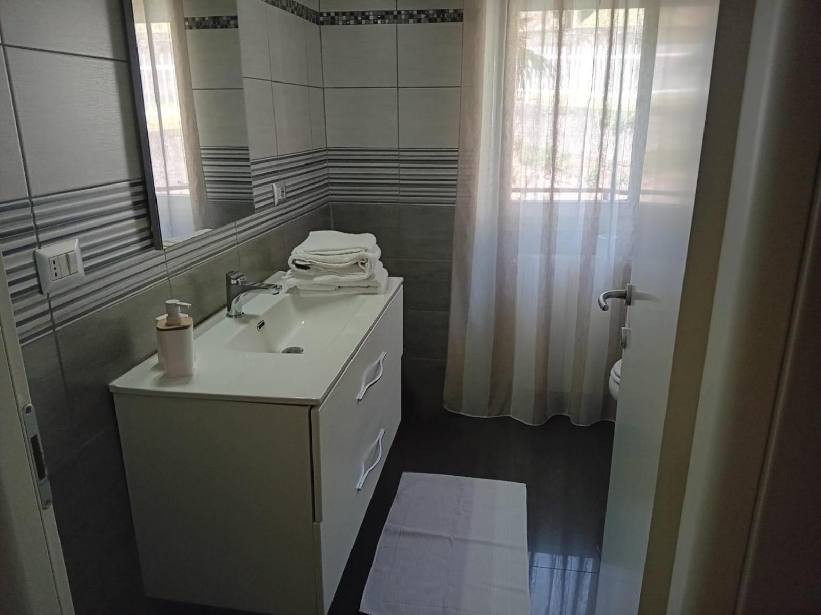Sul Lungo Lago Da Tatiana B&B Dagnente Kültér fotó